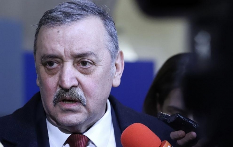 Пикът на разпространението на коронавируса ще е около и след