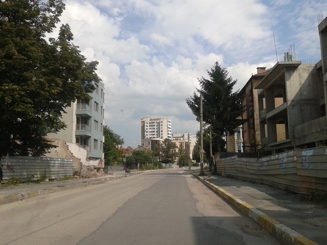 Поради извършване на строително ремонтни дейности на частен обект на 18