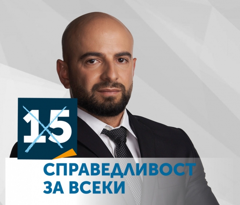 Николай Манолов е на 35 години от Враца Специалист в