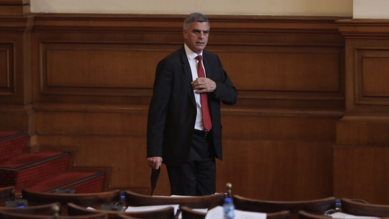 Здравната криза трябва да се управлява от здравния министър Тя