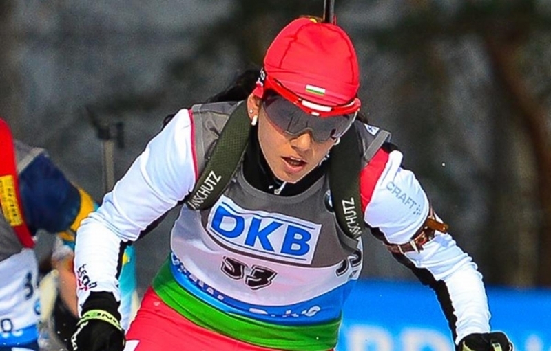 Българският отбор по биатлон в състав Емилия Йорданова Даниела Кадева