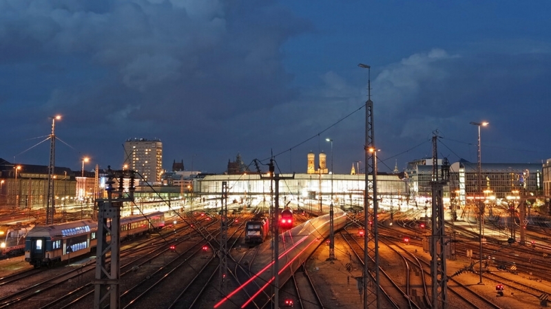 Служители на жп гарата в Мюнхен забравиха да върнат стрелките на