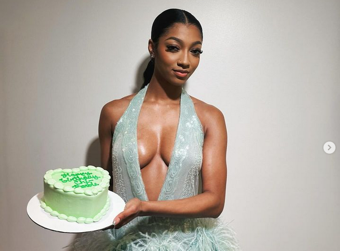 Една от големите звезди на WNBA Ейнджъл Рийс отново попадна