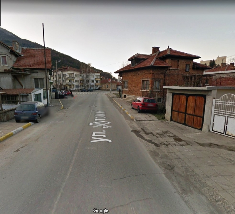 Поради извършване на строително ремонтни дейности на частен обект утре от