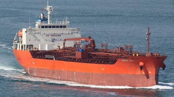 Освободен е танкерът "Сентръл парк", на който се намират и 2-ма българи