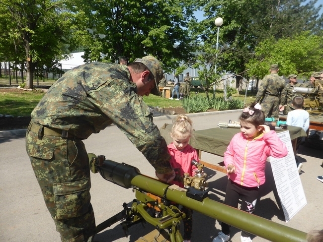 Ден на отворените врати се проведе днес във Военно формирование