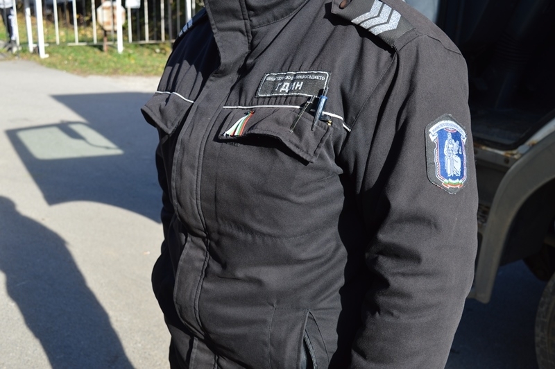 Десетки надзиратели от врачанския затвор участваха днес в едночасов мирен