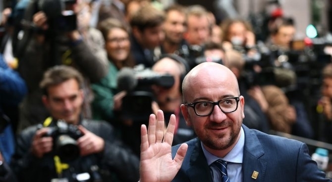 Белгийският премиер Шарл Мишел предложи снощи да замени министрите от