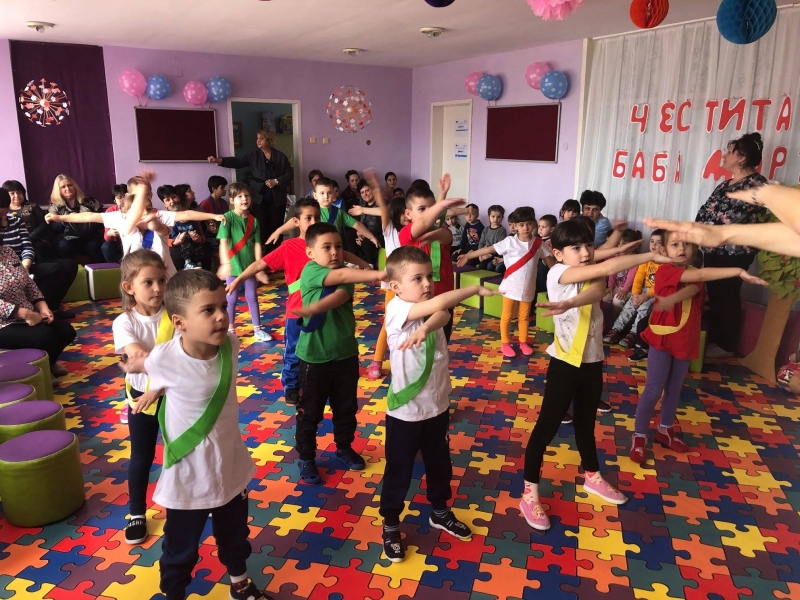 По проект Здрави и силни със спорт и игри се