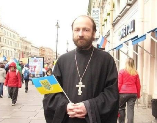 Руски православен свещеник беше осъден на 14 дни затвор след