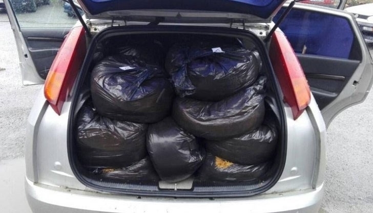 Крупно количество незаконен тютюн е иззет след проверка на двама