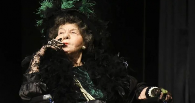 Голямата актриса Стоянка Мутафова е била преместена вчера вечерта във