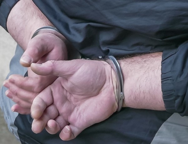 Съдът остави в ареста телефонните измамници екстрадирани от Румъния Мотивът