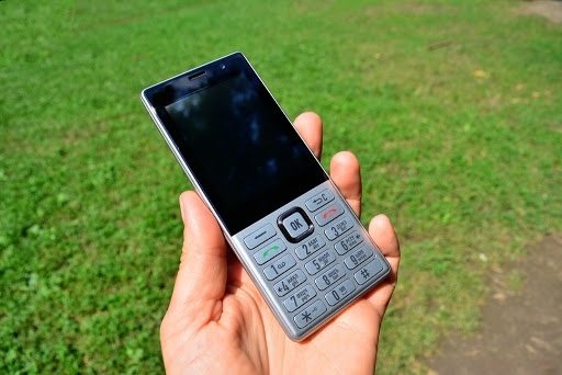 Криминално проявен задигна телефон от площадка във Враца съобщиха от