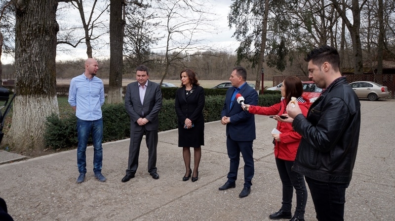 Кметството на Добрословени съвместно с общинската администрация в българския град