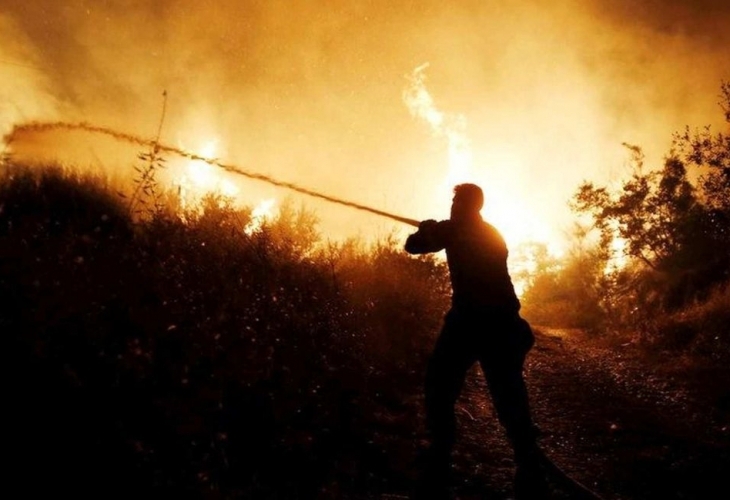 Гърция не може да се справи все още с огромните