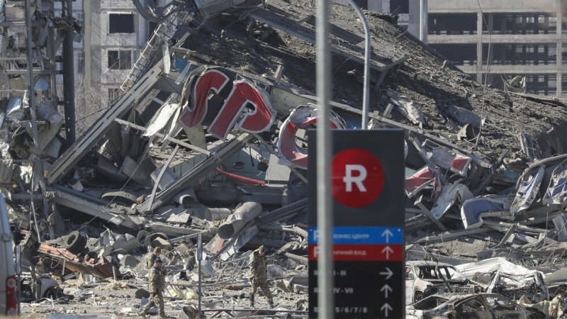 Най малко 8 са загиналите при обстрела срещу търговски център в