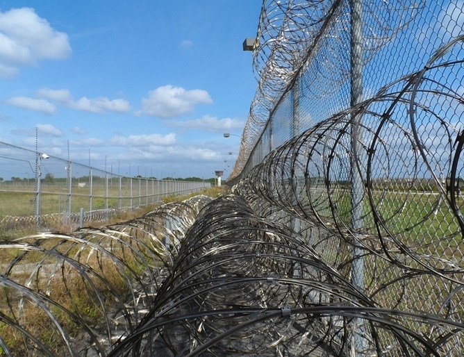 35 годишен затворник избягал от обект близо до затворническото общежитие в