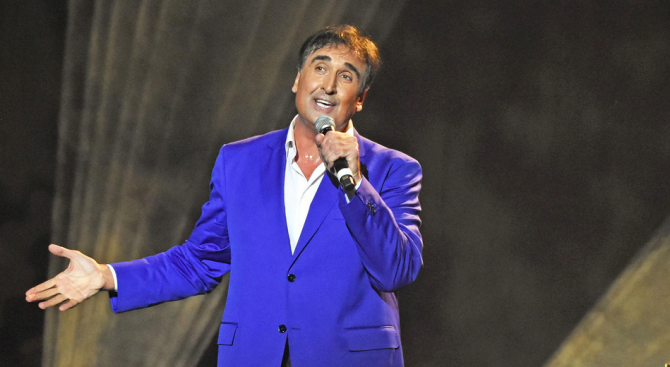 Естрадният изпълнител Веско Маринов има ново гадже разкриха близки до