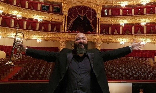 Внезапно ни напусна музикантът Кирил Македонски Това съобщиха неговите близки