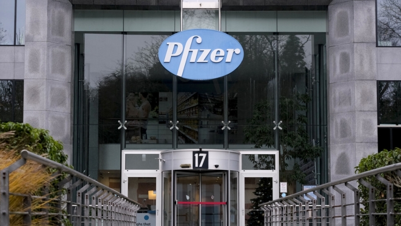 Американската фармацевтична компания Pfizer се съгласи да удължи договора си