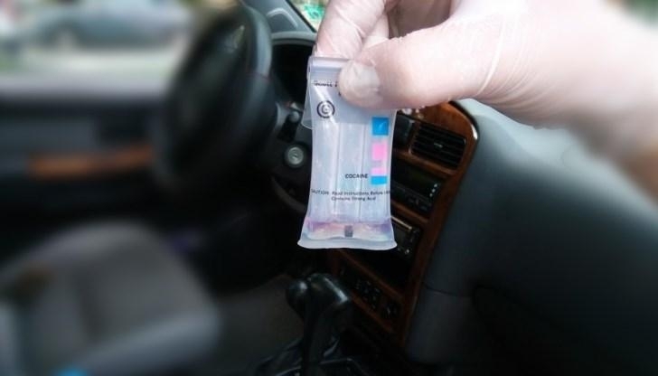 Спипаха младеж да кара на коктейл от два вида дрога в Белослатинско