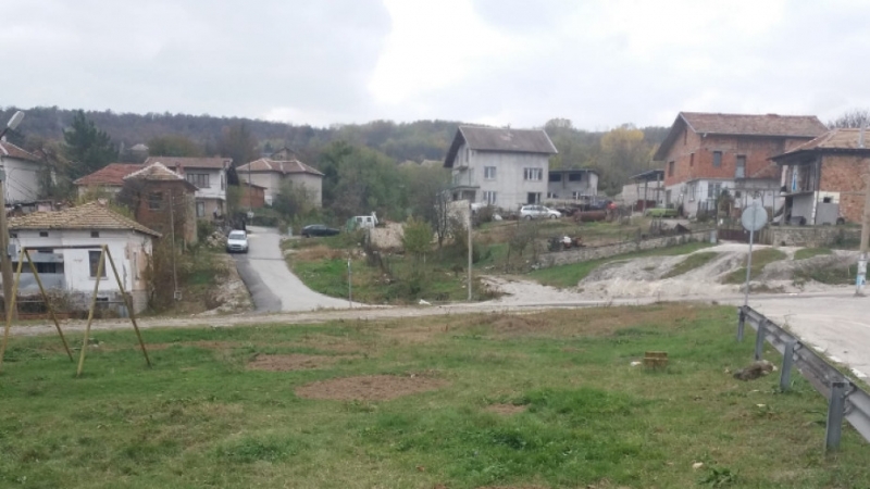 Народно читалище Светлина 1926 и кметството в мездренското село Моравица