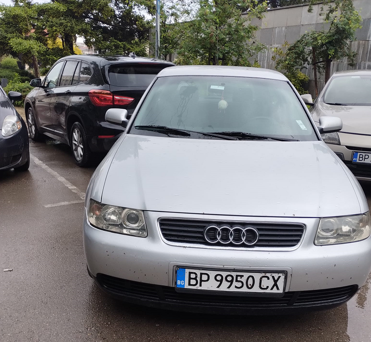 Разсеян шофьор предизвика инцидент в центъра на Враца научи агенция