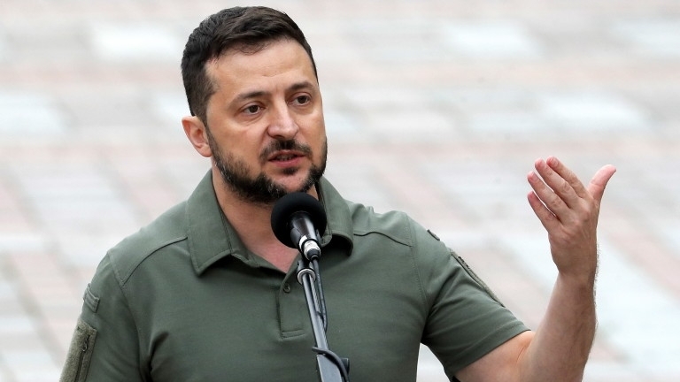 Украинският президент Володимир Зеленски няма да бъде поканен да държи