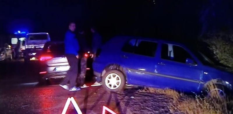 Трима младежи са пострадали при тежка катастрофа в Белослатинско съобщиха