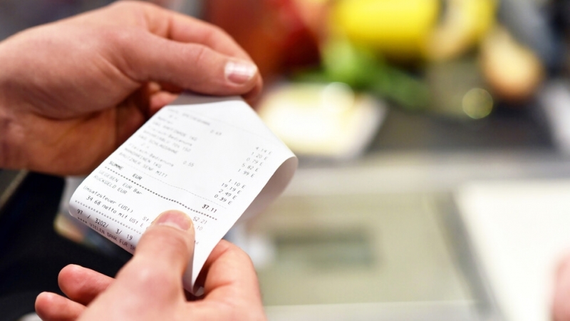 Продължават проверките на НАП и Комисията за защита на потребителите