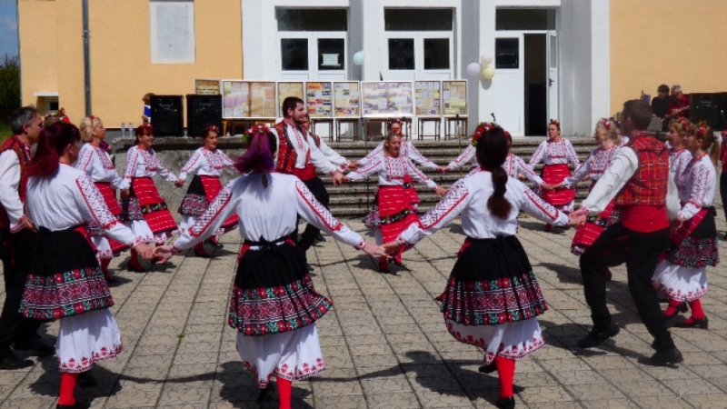 С празничен концерт и документална изложба в ломското село Сталийска