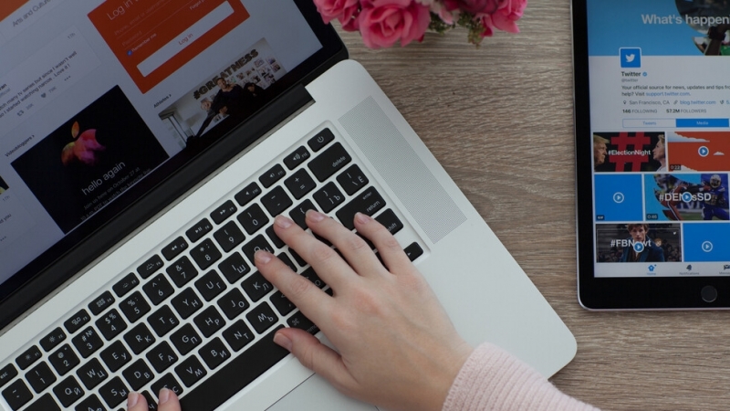 Клиенти осъдиха гиганта Apple за некачествени клавиатури Компанията се съгласи