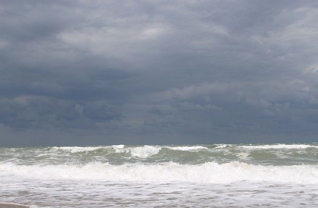 Двама рибари са се удавили снощи в морето между курортното