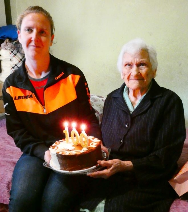 100 години навърши вчера Любка Средкова Иванова от ломското село