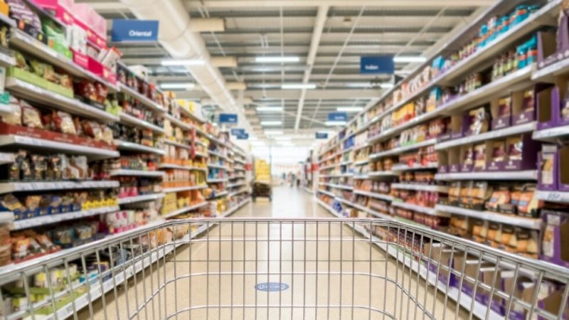 Рекордно поскъпване на живота принуждава редица бизнеси във Великобритания да