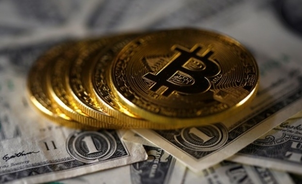 Биткойнът се обезценява с близо 6 след информация че южнокорейски
