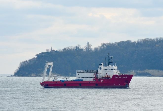 Дълги години полярниците ни пътуваха на на стоп из морета