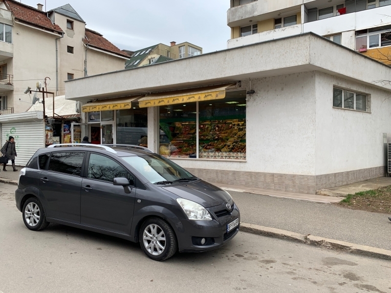 Полицията излезе с подробности за обира на магазина за плодове