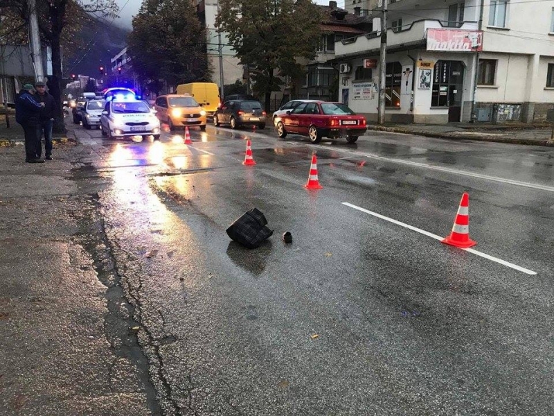 Натоварен булевард във Враца беше залят с кръв тази сутрин