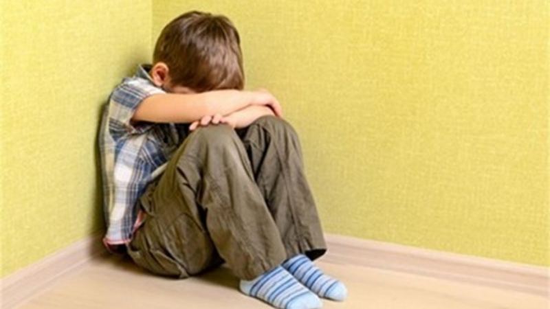 За ужасяващ случай на агресия и унижение към дете във