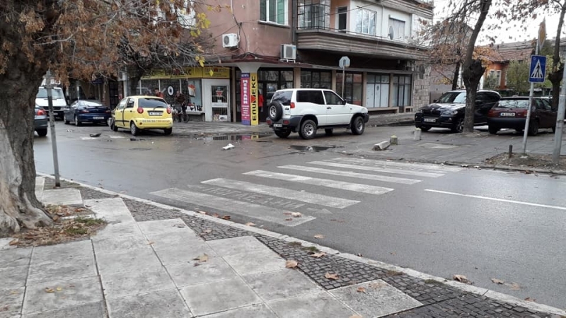 Две коли са се ударили на кръстовище в Монтана научи