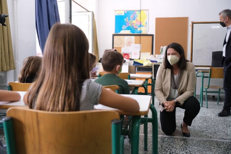 Затвор грози родителите които не пускат децата си на училище