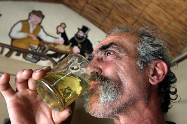 Удариха дядка право в емоциите като му взеха чудотворния еликсир