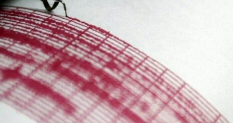 Най малко петима души са загинали а над 100 души са