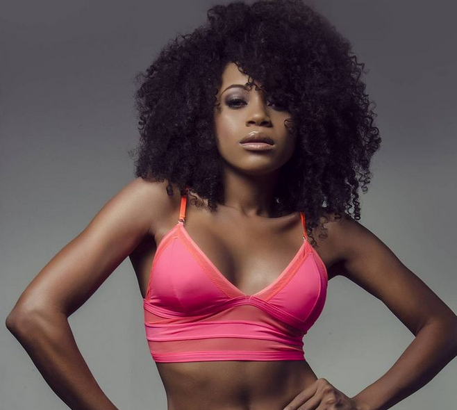 Моника Окоро е шоколадов модел който се радва на голям