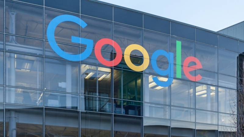Срив при едни от най-популярните приложения и услуги на Google.