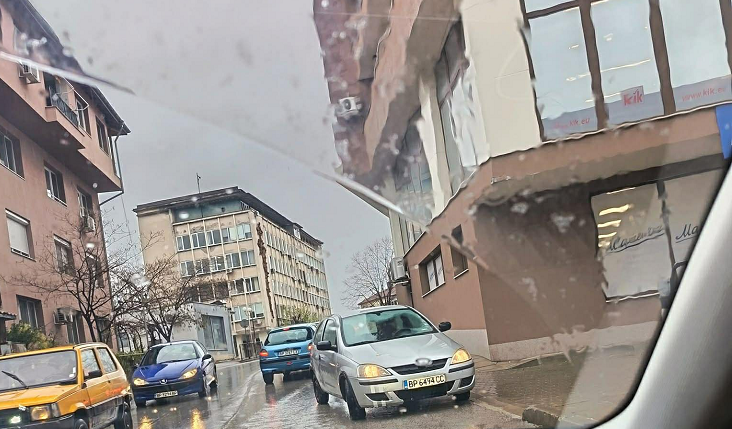 Безумно паркиране вбеси врачани за пореден път научи BulNews Ситуацията