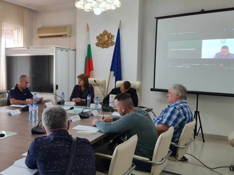Областният управител Надя Донкинска проведе заседание на Областната комисия по