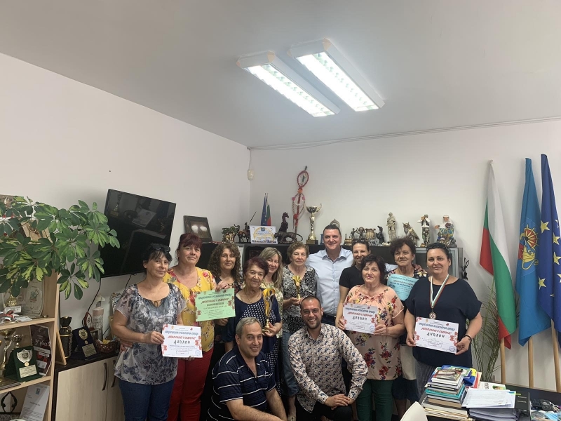 Кметът на Община Оряхово Росен Добрев посрещна носителите на 4